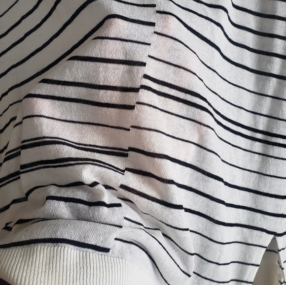 Cabi Captain Sweater - Picture 2 of 3